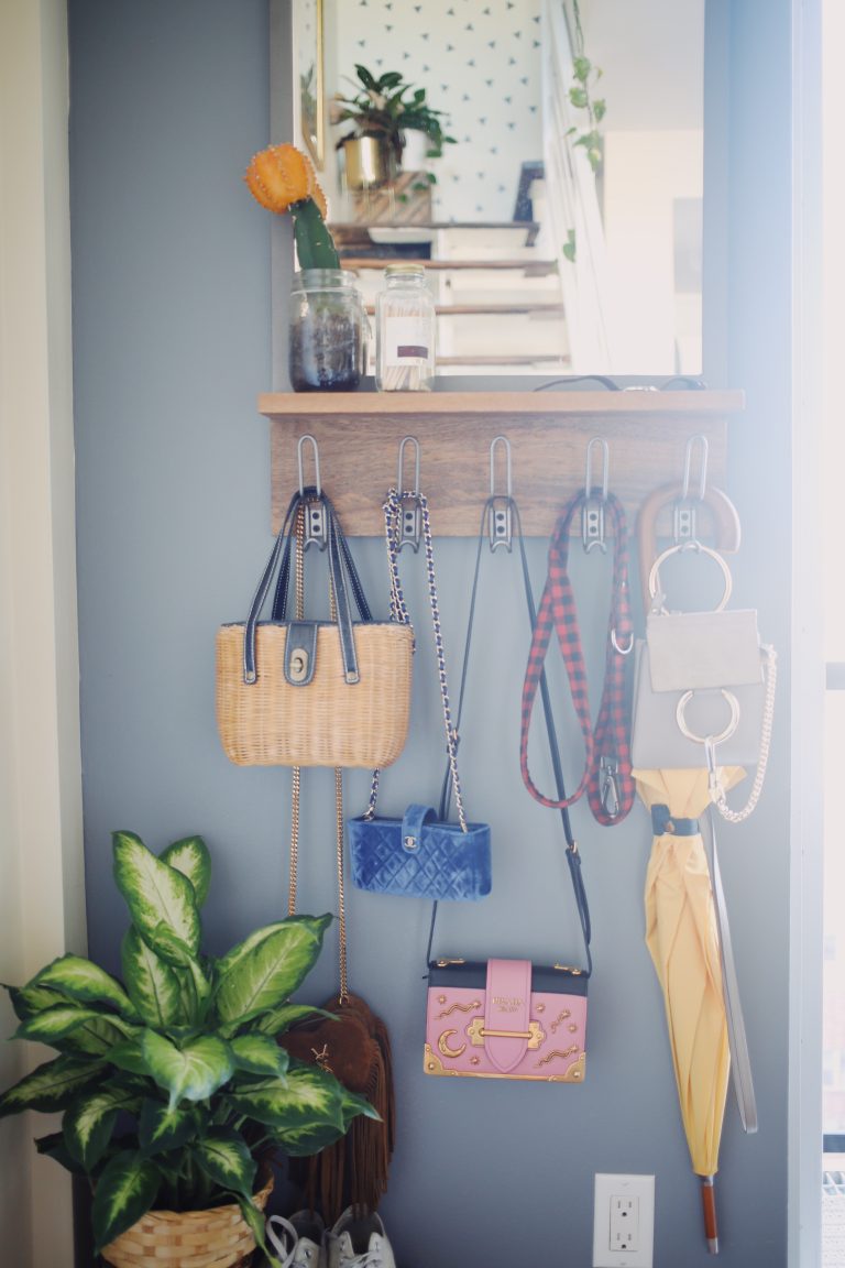 How to create an entryway when you don't have one Noelle's Favorite